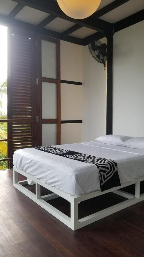 Colive Ahangama Habitación foto