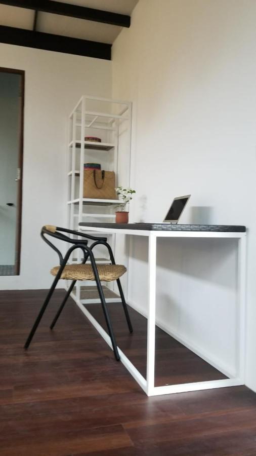 Colive Ahangama Habitación foto