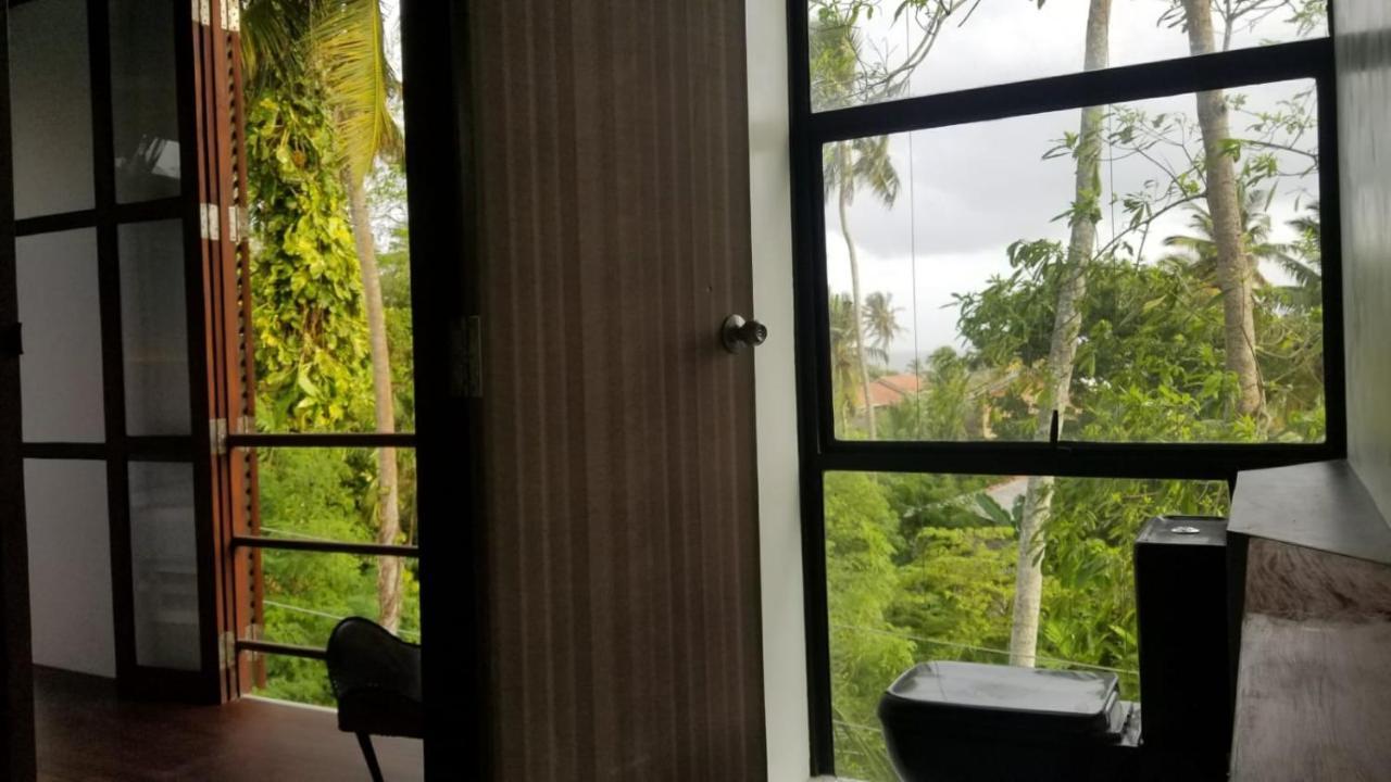 Colive Ahangama Habitación foto